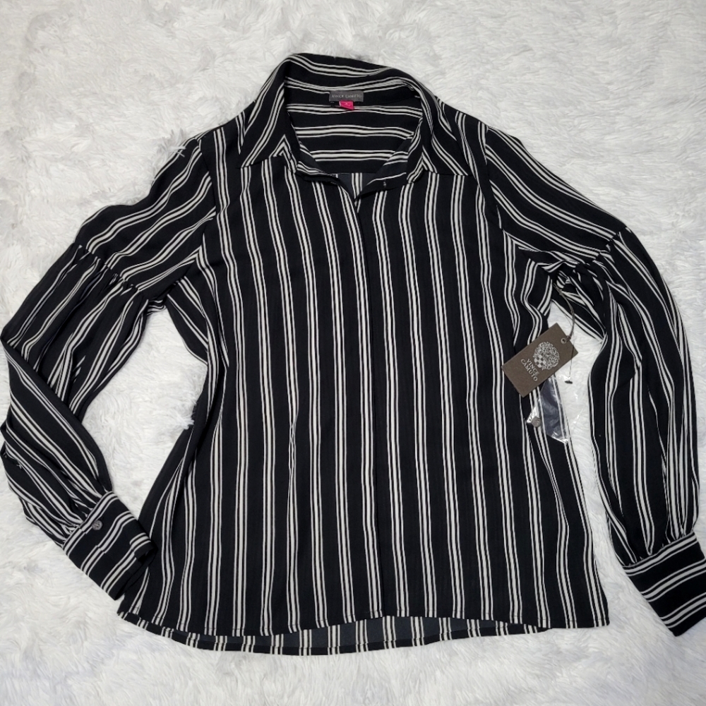 Vince Camuto | Small | Black & White Stiped Button down